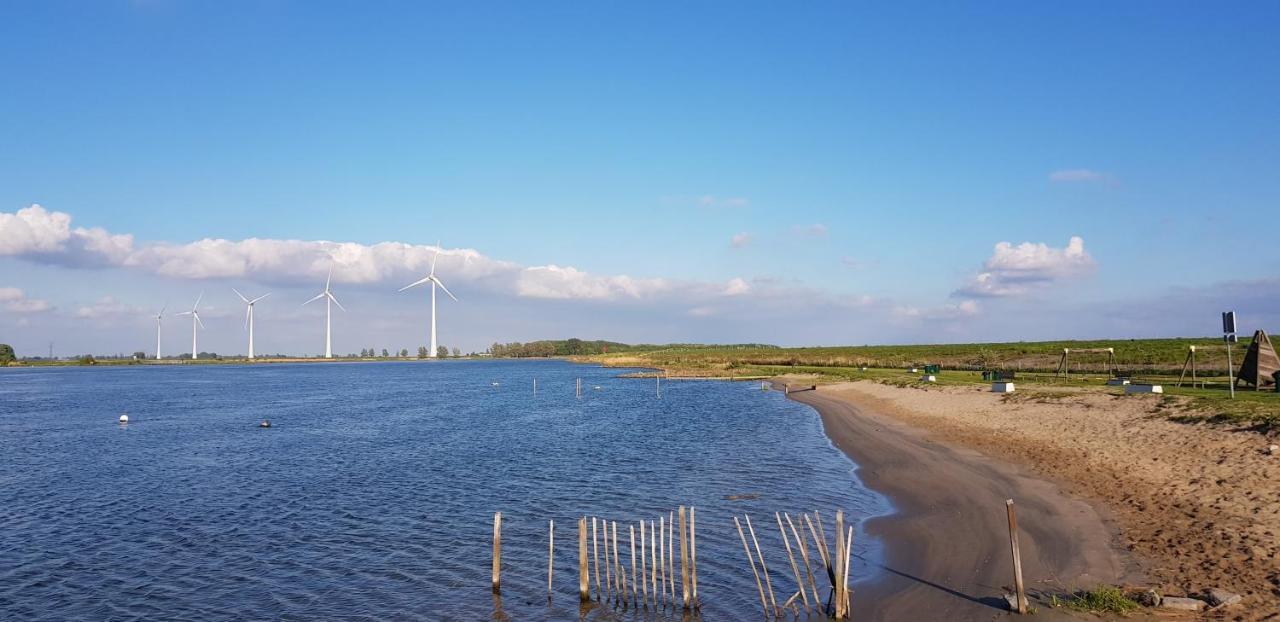 Gastenverblijf Goudswaard Екстер'єр фото